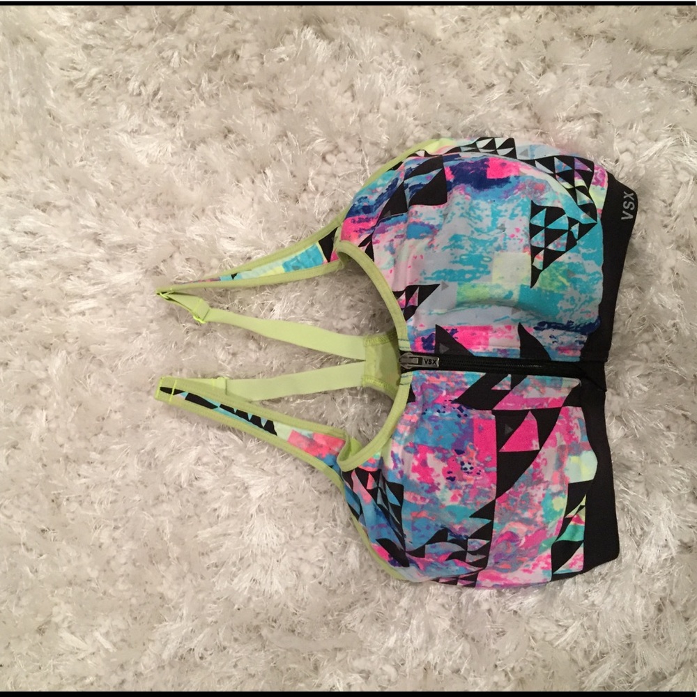 Victoria's Secret Incredible Sports Bra